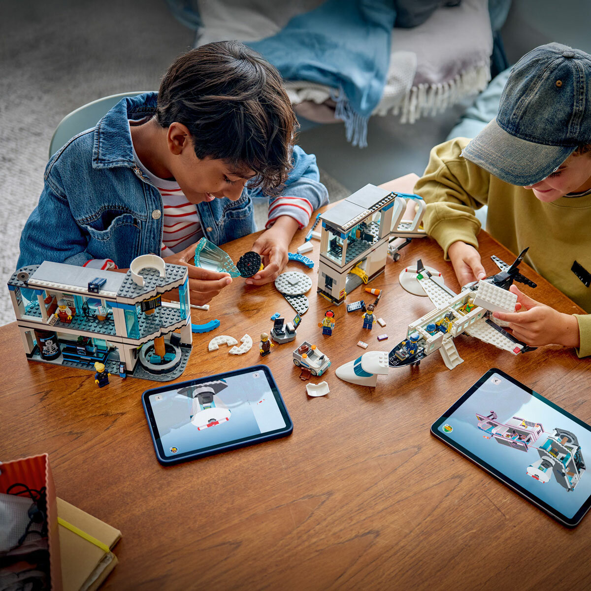 LEGO City Airport with Plane - Model 60502 (8+ Years )