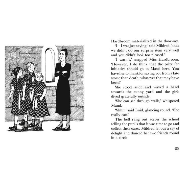 The Worst Witch 8 Piece Slipcase Collection