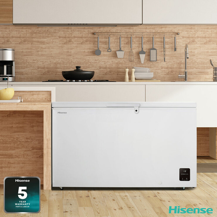 Hisense FC571D4AWLYE, 440L High Capacity Chest Freezer, E Rated in White Hisense FC571D4AWLYE, 440L High Capacity Chest Freezer, E Rated in White