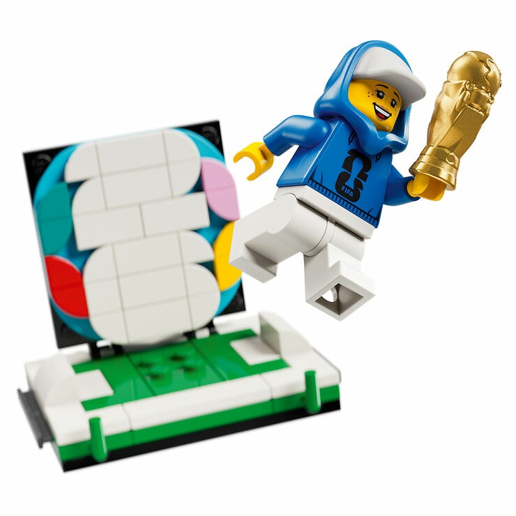 LEGO Editions FIFA World Cup™ Official Trophy - Model 43020 (12+ Years)