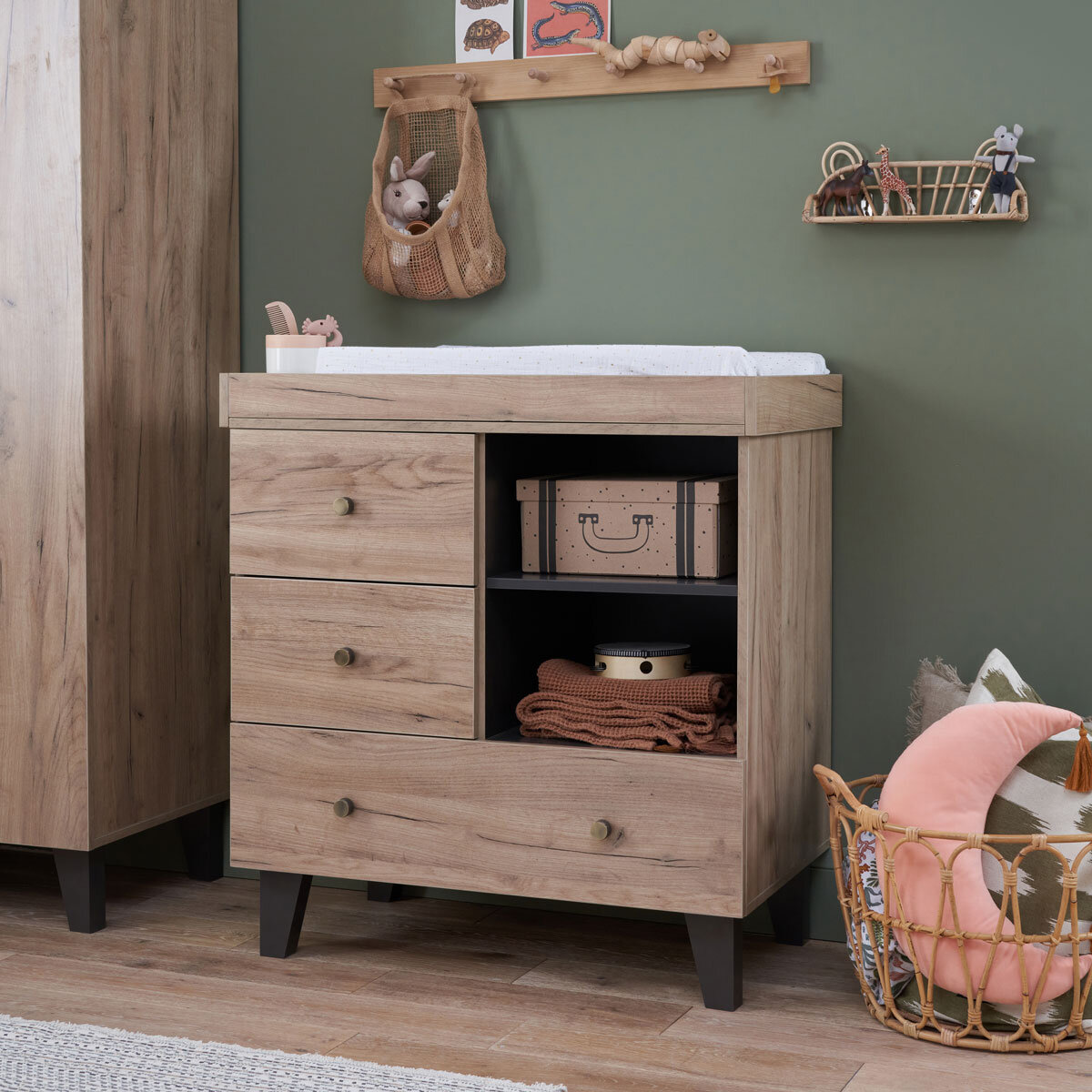 Tutti Bambini Como 4 Piece Nursery Set with Sprung Mattress, Distressed Oak