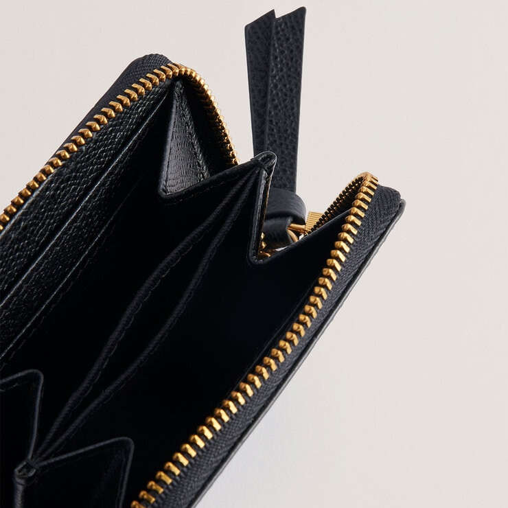 Ted Baker Wesmin Padlock Small Leather Purse in Black Ted Baker Wesmin Padlock Small Leather Purse in Black