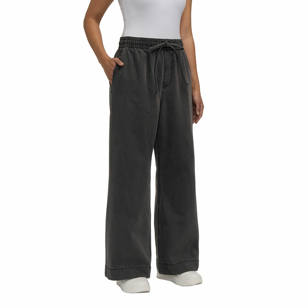Teddi Rose Wide Leg Denim Pull on Pant in Black