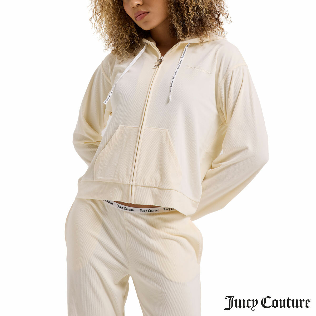 Juicy Couture Ladies 2 Piece Velour Lounge Set in Cream