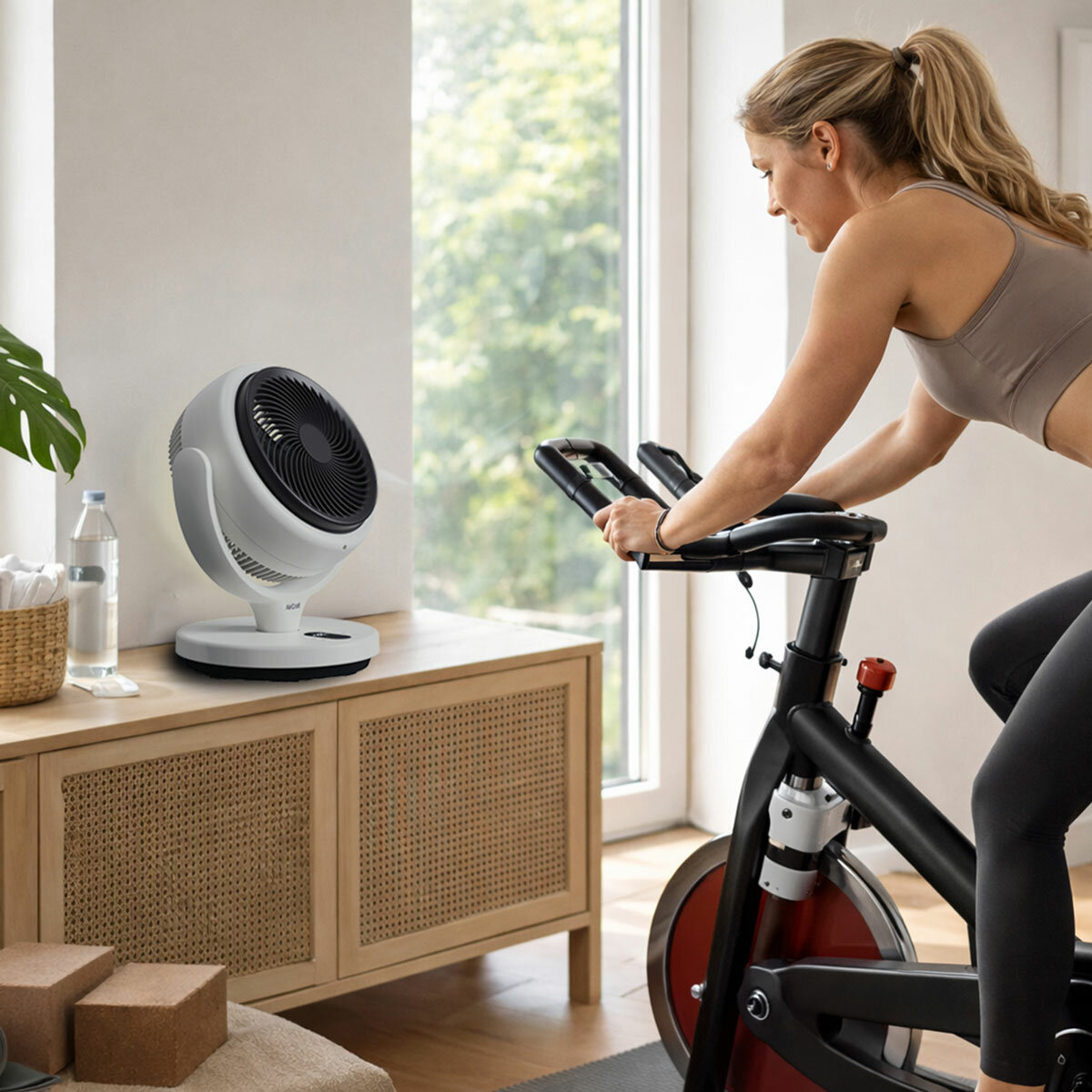 Lifestyle image of AirCraft Lume Mini Air Circulator being used Lifestyle image of AirCraft Lume Mini Air Circulator being used