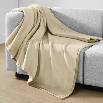 Coco Plush Throw in 3 Colours, 152 x 177 cm
