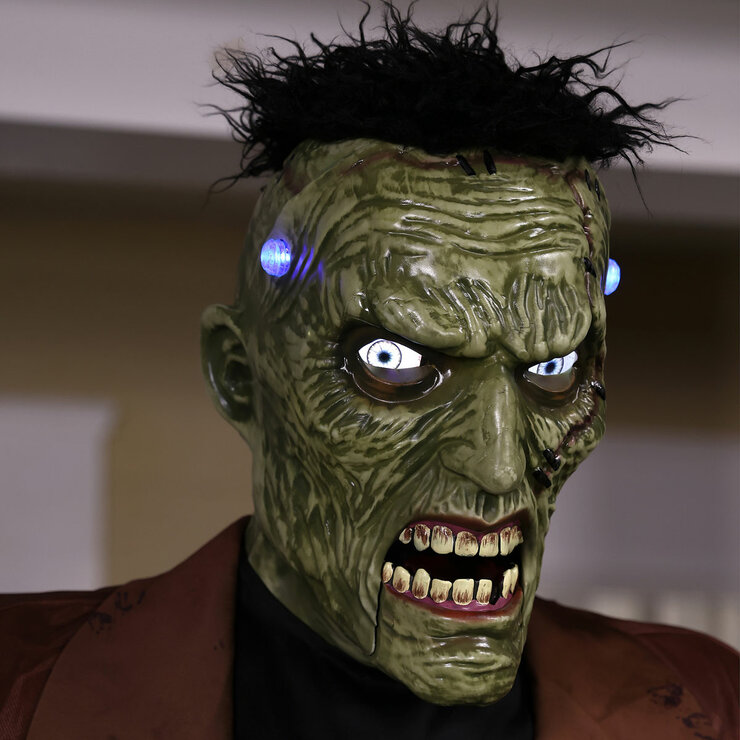 7.5 foot animated monster halloween decoration