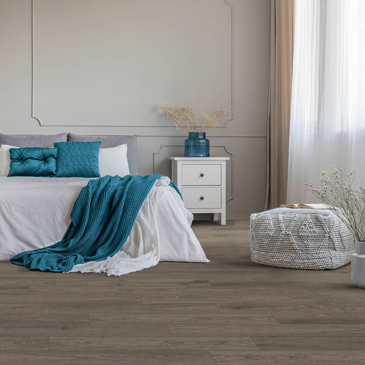 Golden Select Ancient Oak AC5 Laminate Flooring with Foam Underlay - 1.146 m² Per Pack Golden Select Ancient Oak AC5 Laminate Flooring with Foam Underlay - 1.146 m² Per Pack