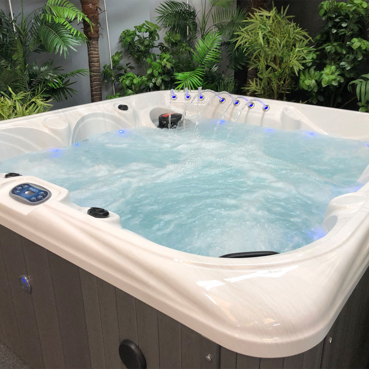 Hot Tub Master Cloud Stream 40-Jet 6 Person Hot Tub - Delivered and Installed