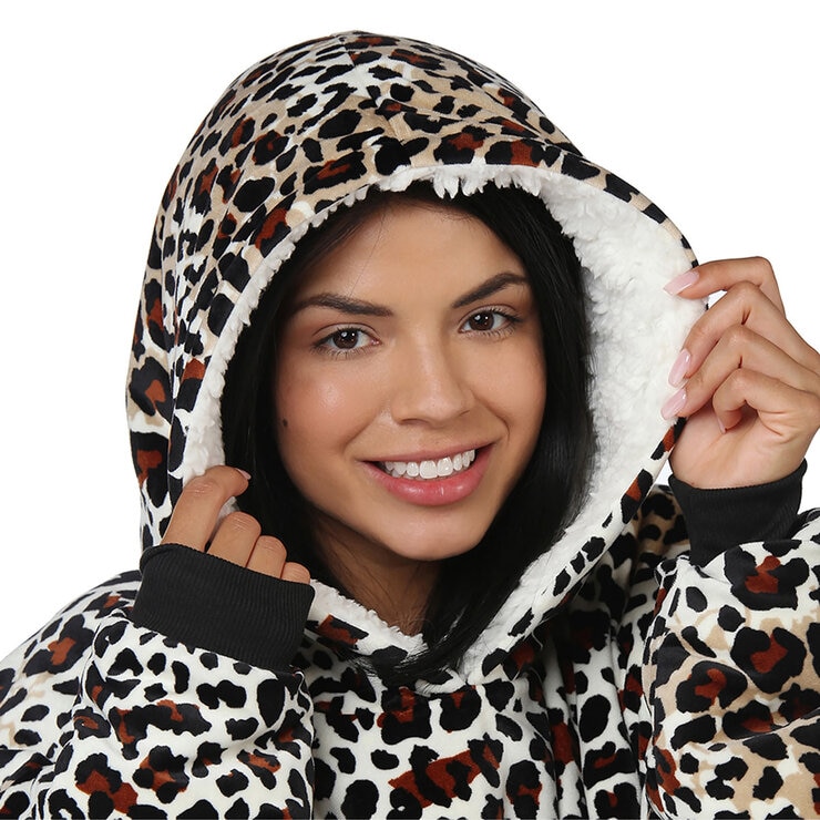 The Comfy® Original Wearable Blanket in Leopard Print