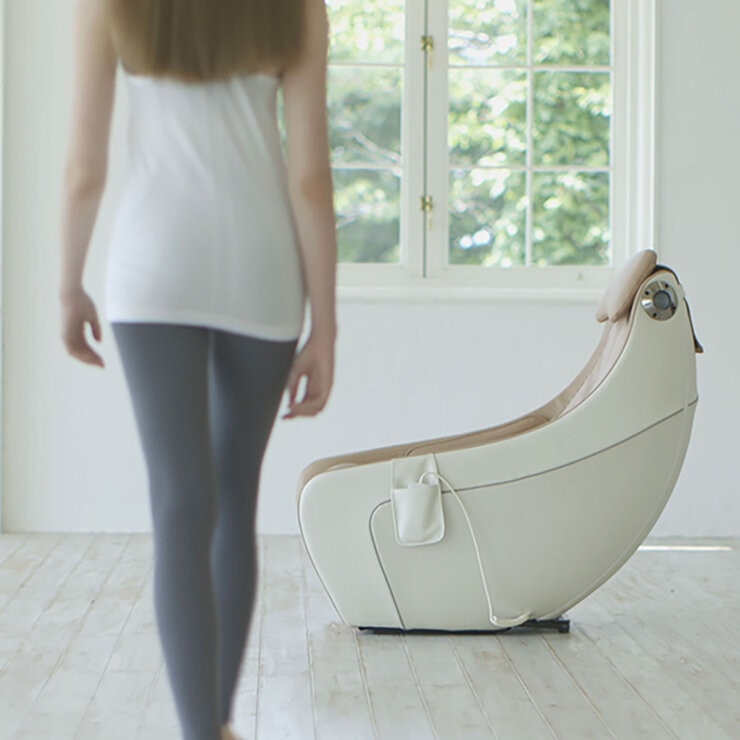 Synca Circ Massage Chair in Beige