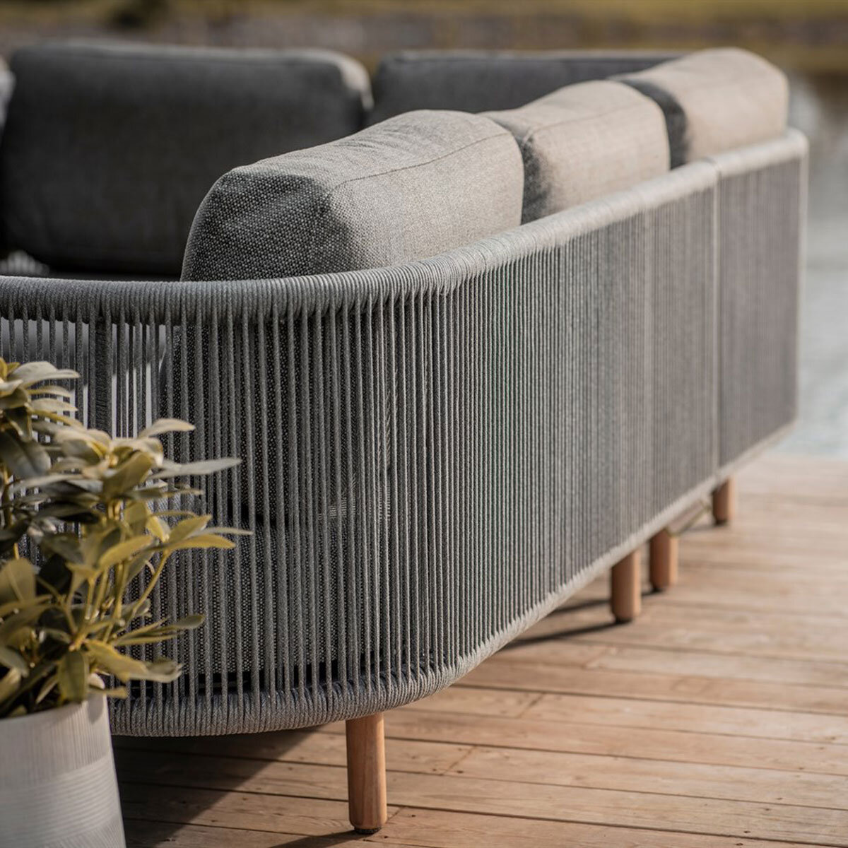 Synthetic rope woven back
