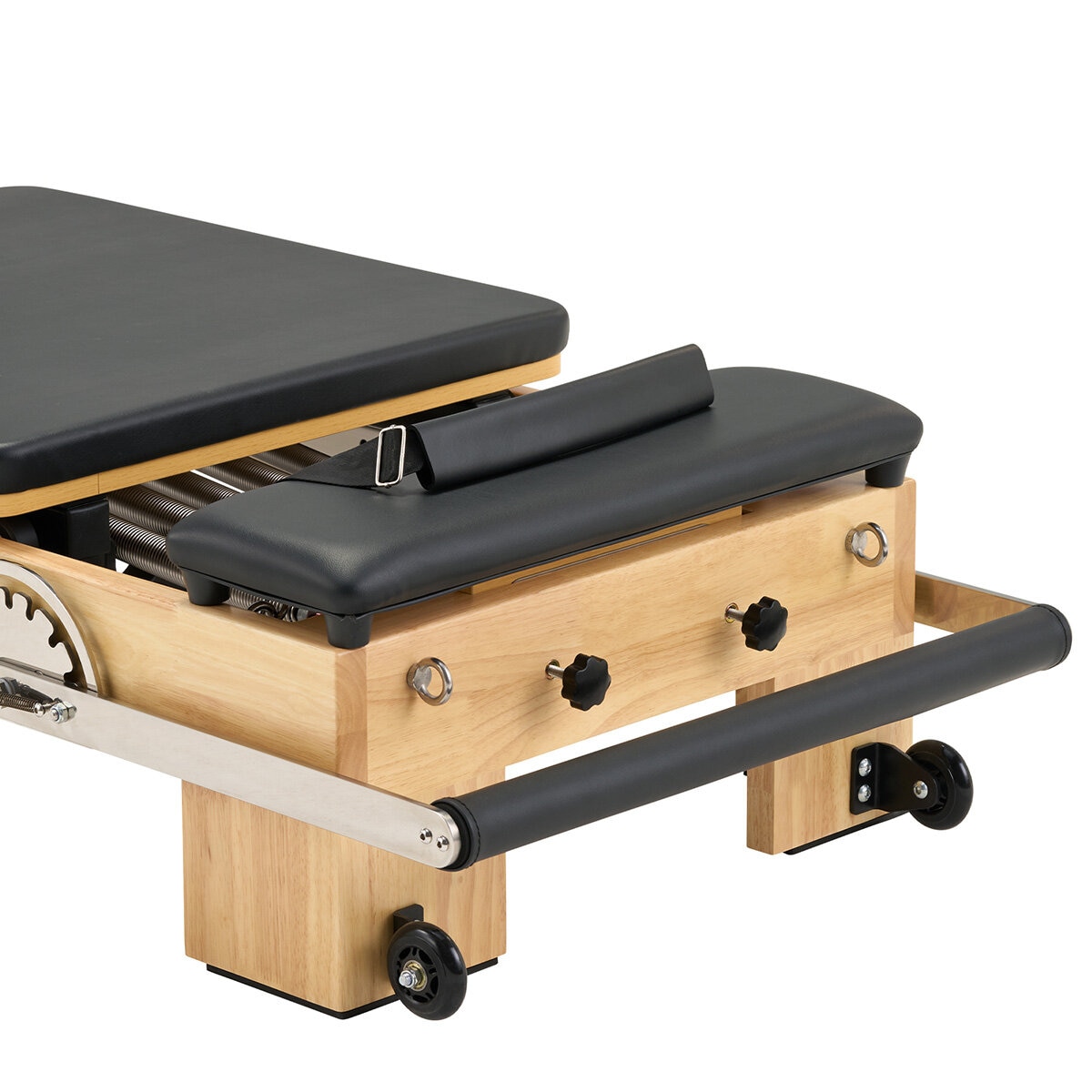 Studio image showing features of the reformer Studio image showing features of the reformer