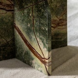 Surface quality, leg close-up