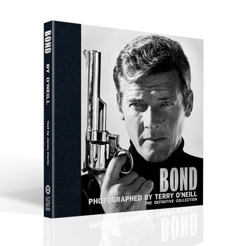 Bond: Photographed by Terry O'Neill-The Definitive Collection by by Terry O'Neill