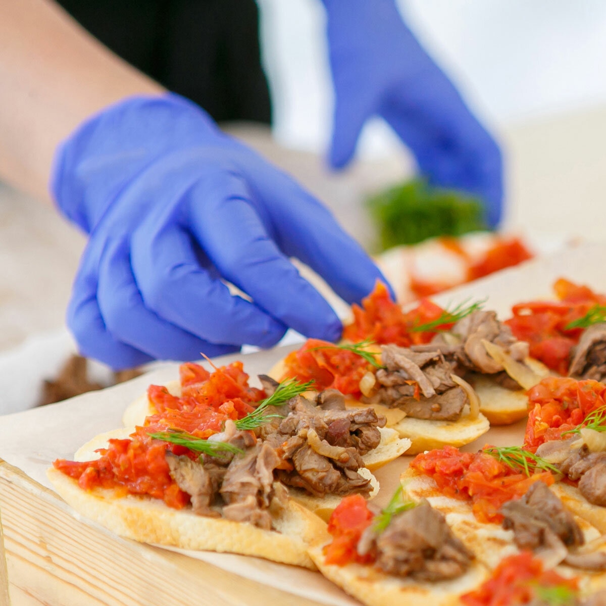 Medicom Vulcan Nitrile Gloves used for food preparation