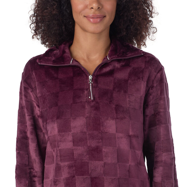 Jane & Bleecker Plush Lounge Set in Burgundy Jane & Bleecker Plush Lounge Set in Burgundy