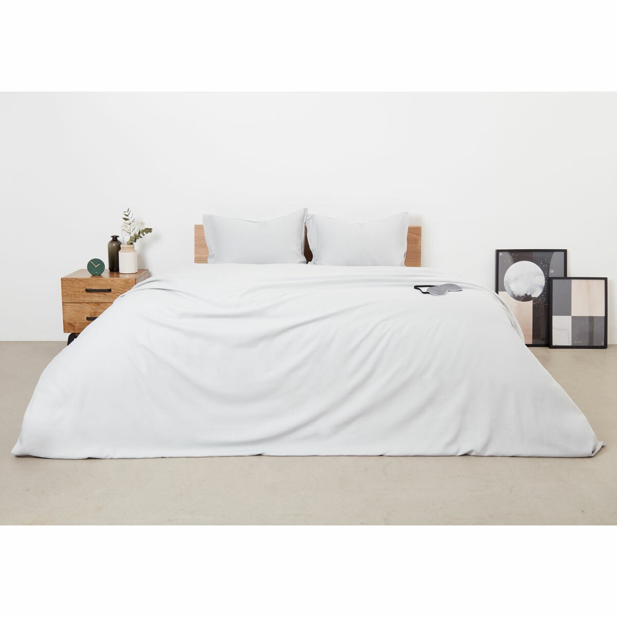 Panda Bamboo & French Linen Grey Duvet Cover Set in 3 Sizes Panda Bamboo & French Linen Grey Duvet Cover Set in 3 Sizes