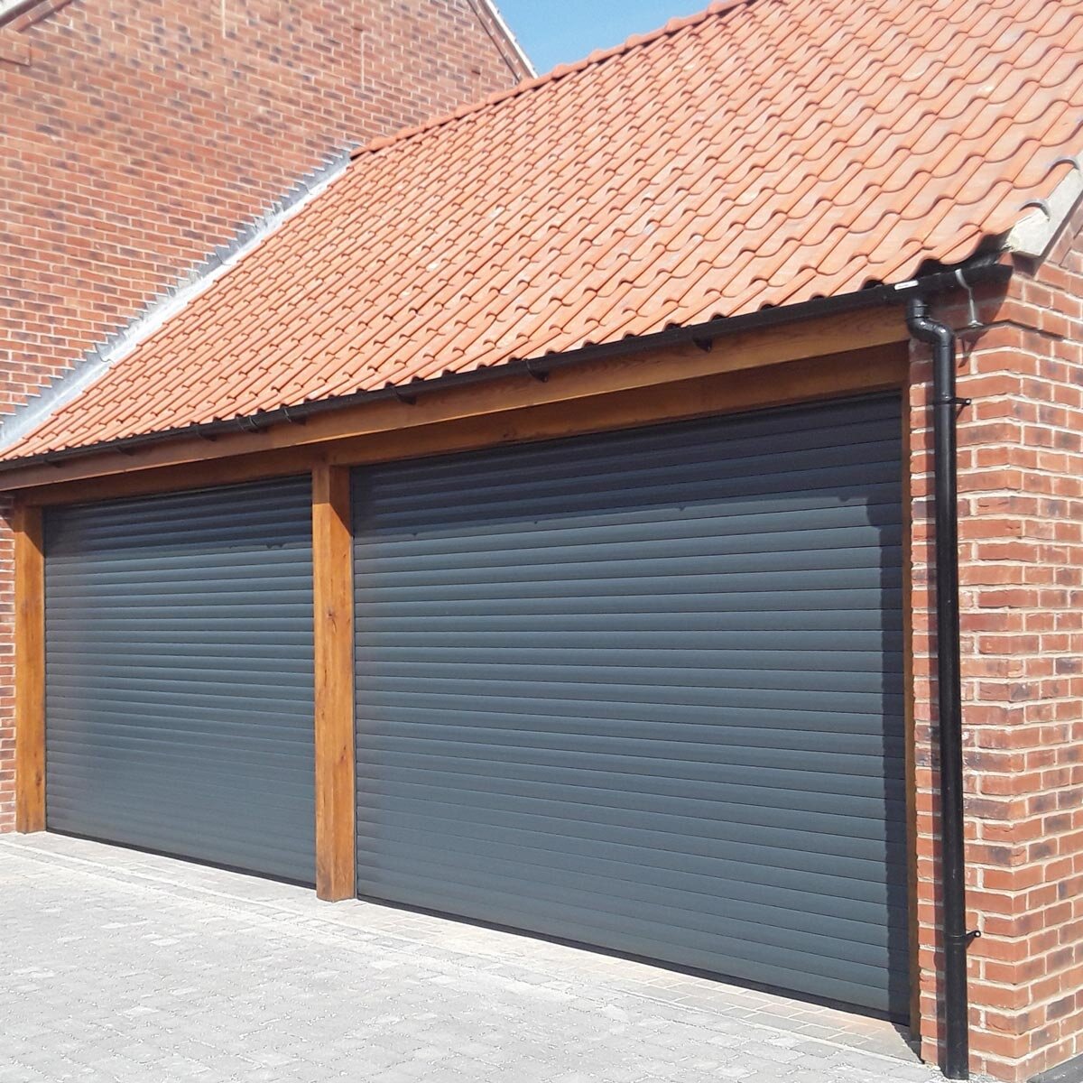 Cardale Electric Roller Door 77mm with Installation up to 2.5 metres width  in 3 Colours