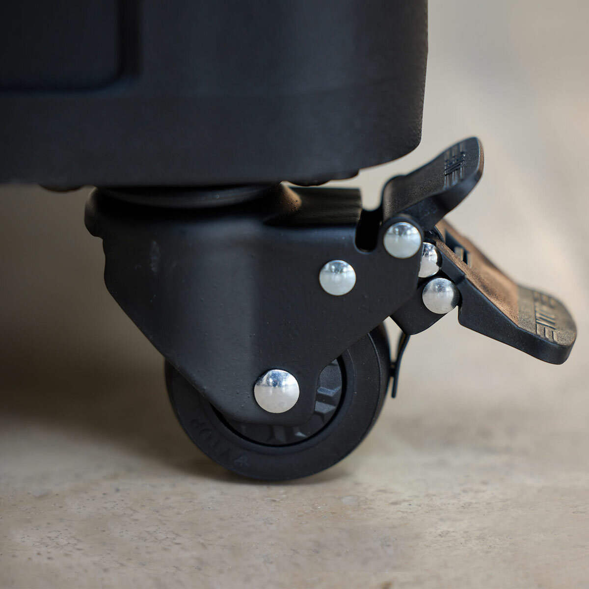 Mirador 11ft (3.3m) Round Cantilever Umbrella with Rolling Base in Beige (non-LED)