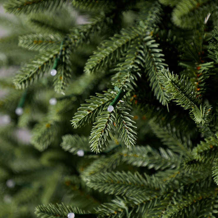 7ft 6 Inches (2.2m) Christmas Tree With 600 Twinkly App Controlled RGB LED Lights