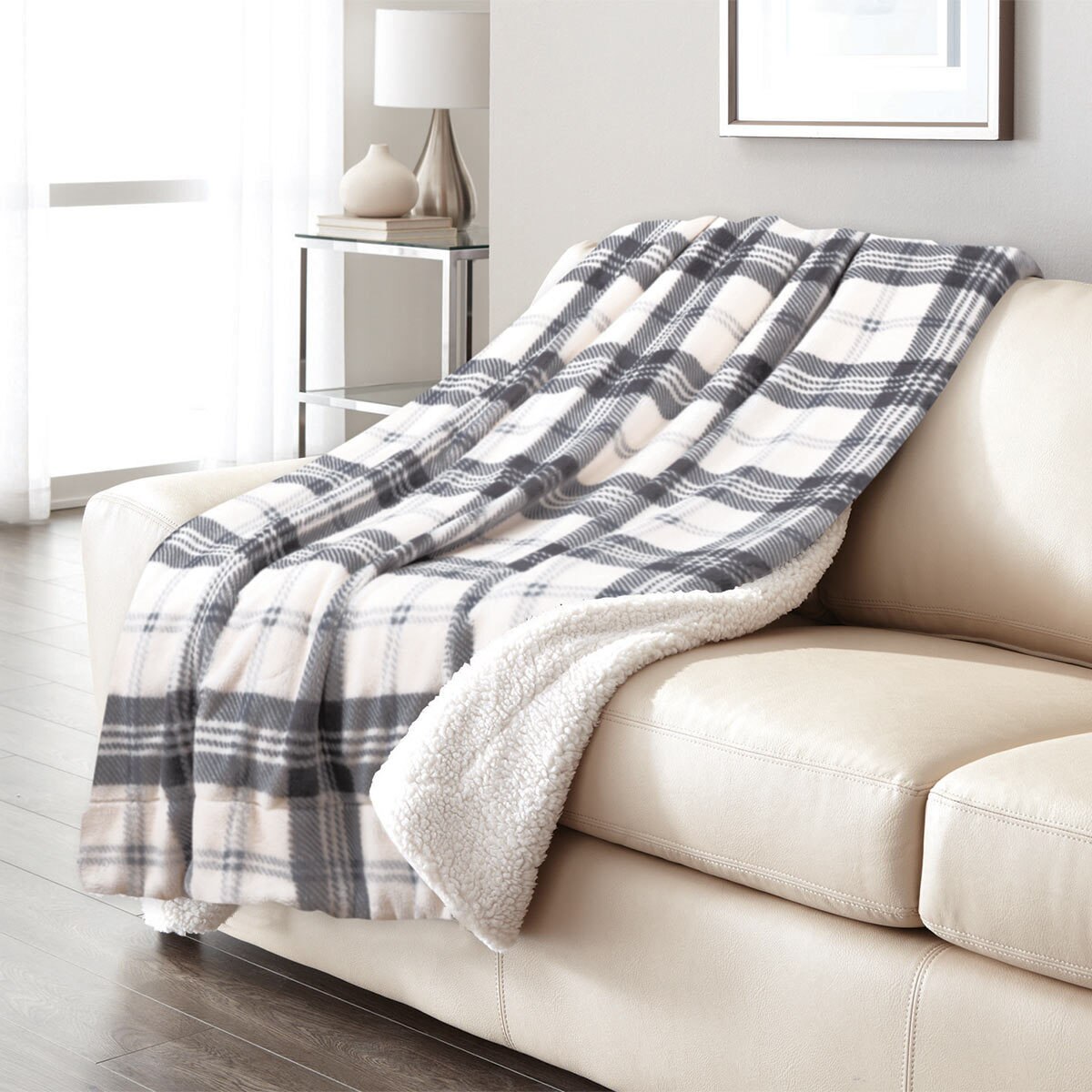 Ultimate Sherpa Throw in 3 Colours, 152 x 177 cm Costco UK