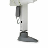 Studio image showing the feet of the frame Studio image showing the feet of the frame