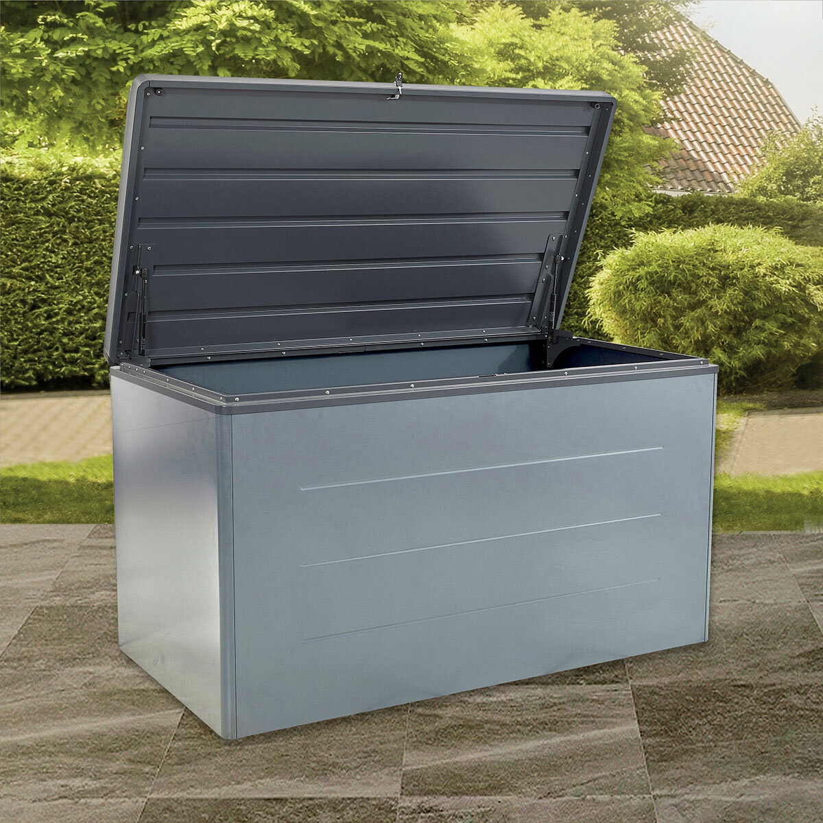 Deck box
