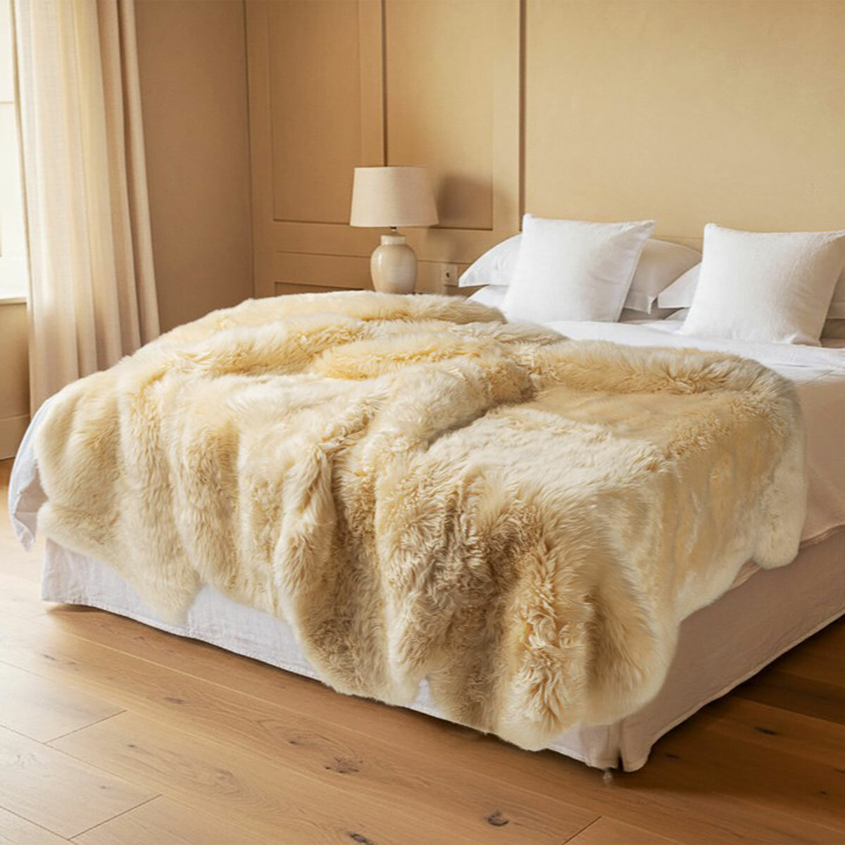 Bowron Longwool 100% Sheepskin Octo Rug in 5 Colours