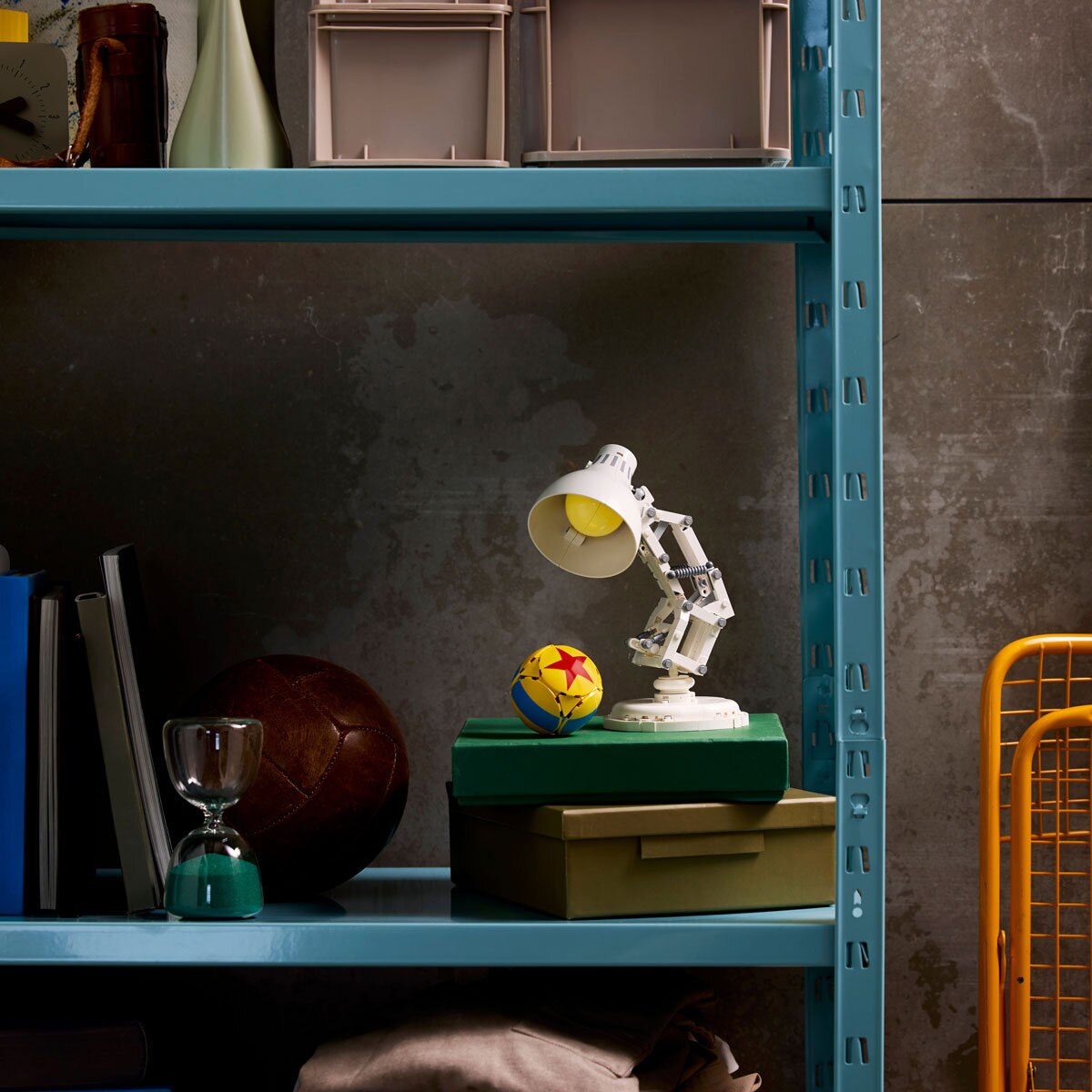 LEGO Disney Pixar Lamp - Model 21357 (18+ Years)