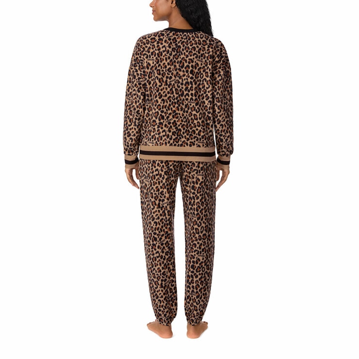 DKNY Ladies Fleece Lounge Set in Animal Print