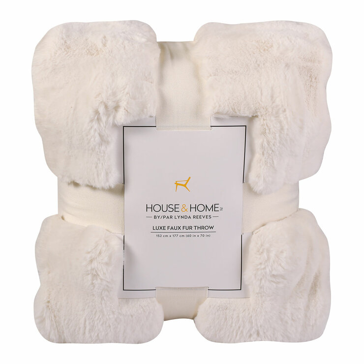 House & Home Faux Fur White Bubble Throw, 152 x 177 cm