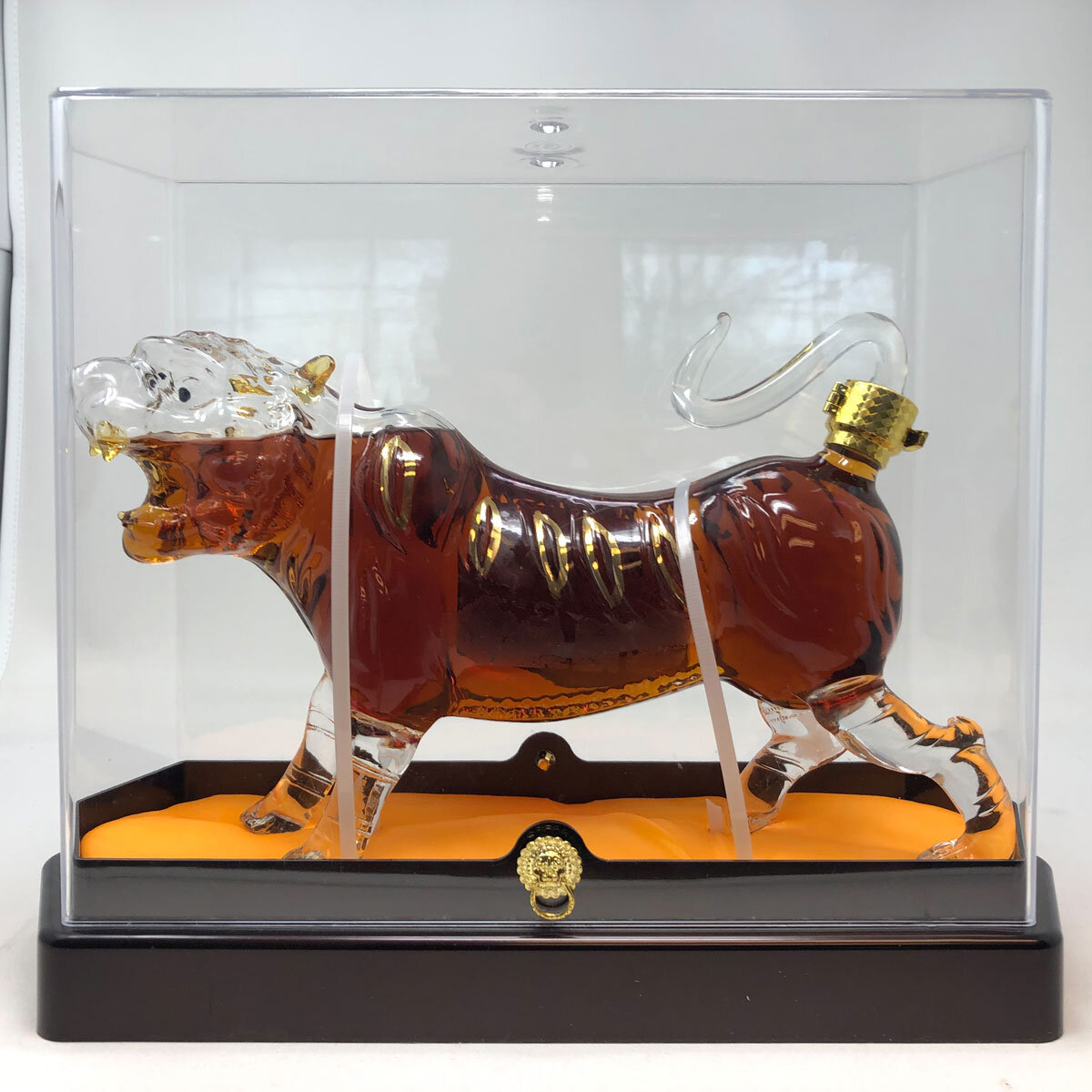 Napoleon XO Brandy Tiger, 70cl in Clear Case