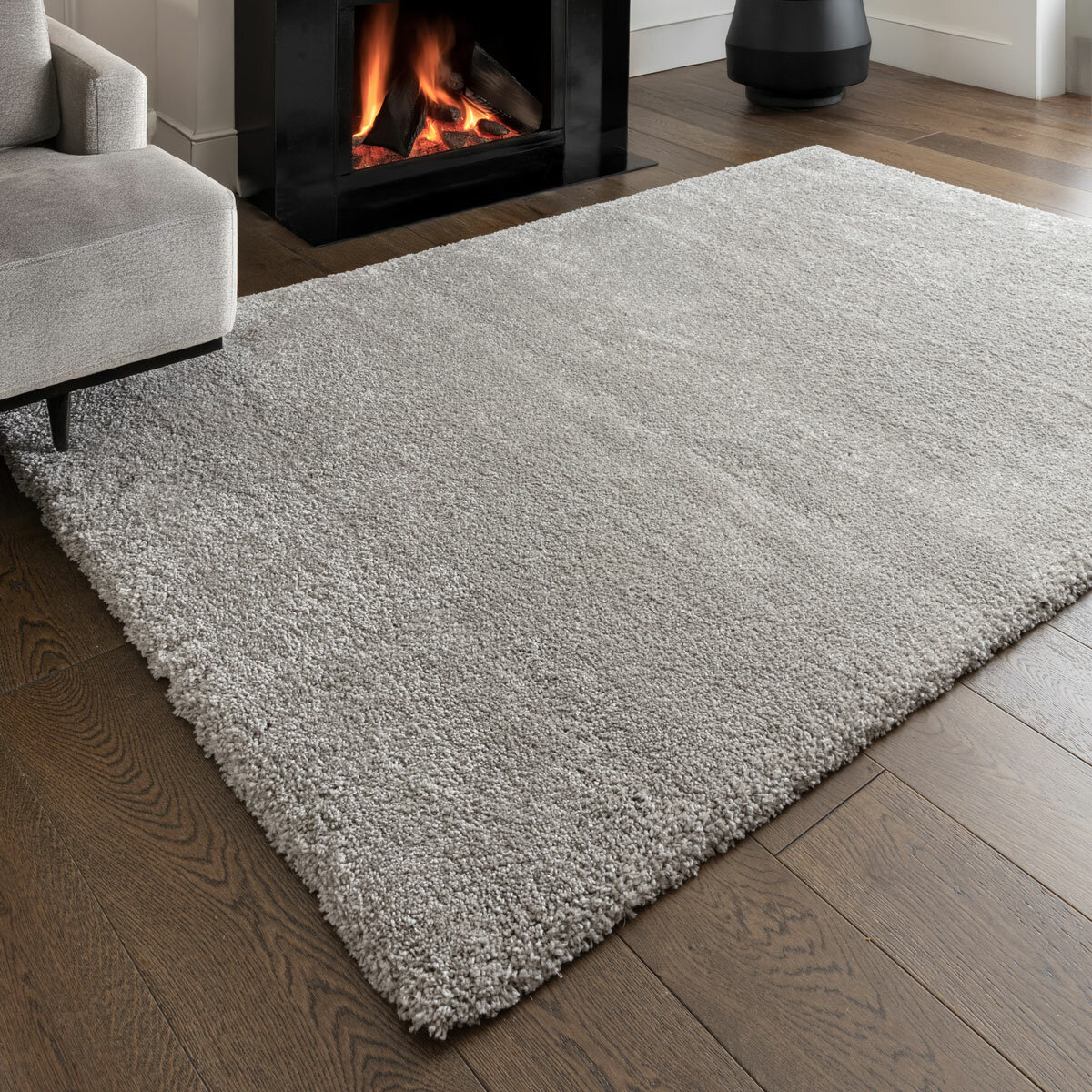 Atlas Shaggy Silver Rug, in 3 Sizes Atlas Shaggy Silver Rug, in 3 Sizes