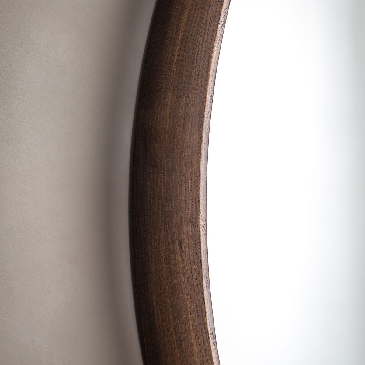 Gallery Keynes Walnut round mirror