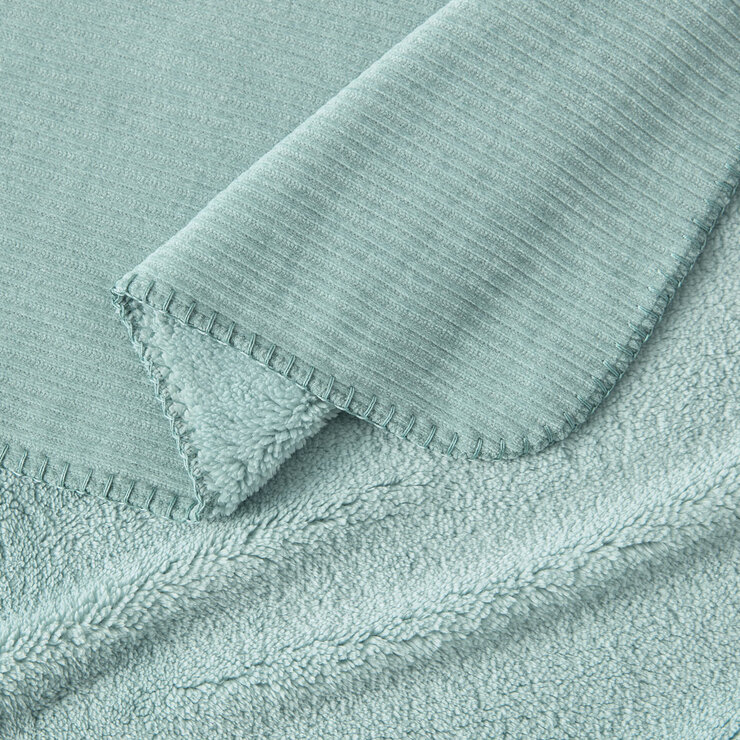 Casual Living Soft Chenille Light Blue Throw, 127 x 178 cm