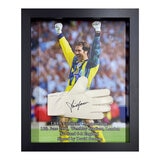 David Seaman England Signed Framed Goalkeeper Football Glove David Seaman England Signed Framed Goalkeeper Football Glove
