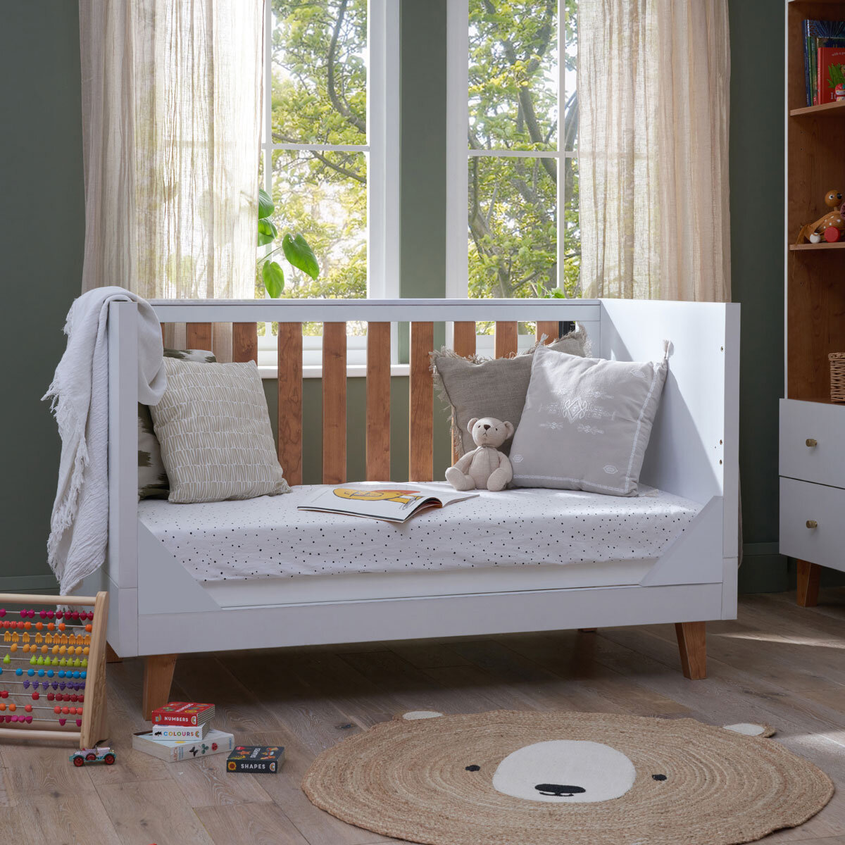 Tutti Bambini Como 4 Piece Nursery Furniture Set White