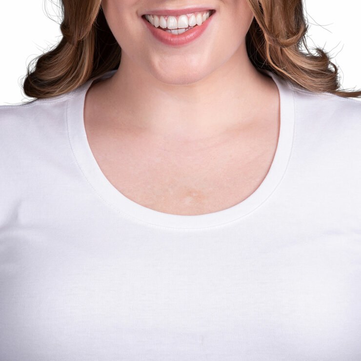 Kirkland Signature Ladies Scoop Neck Pima Tee in White, Extra Extra Large