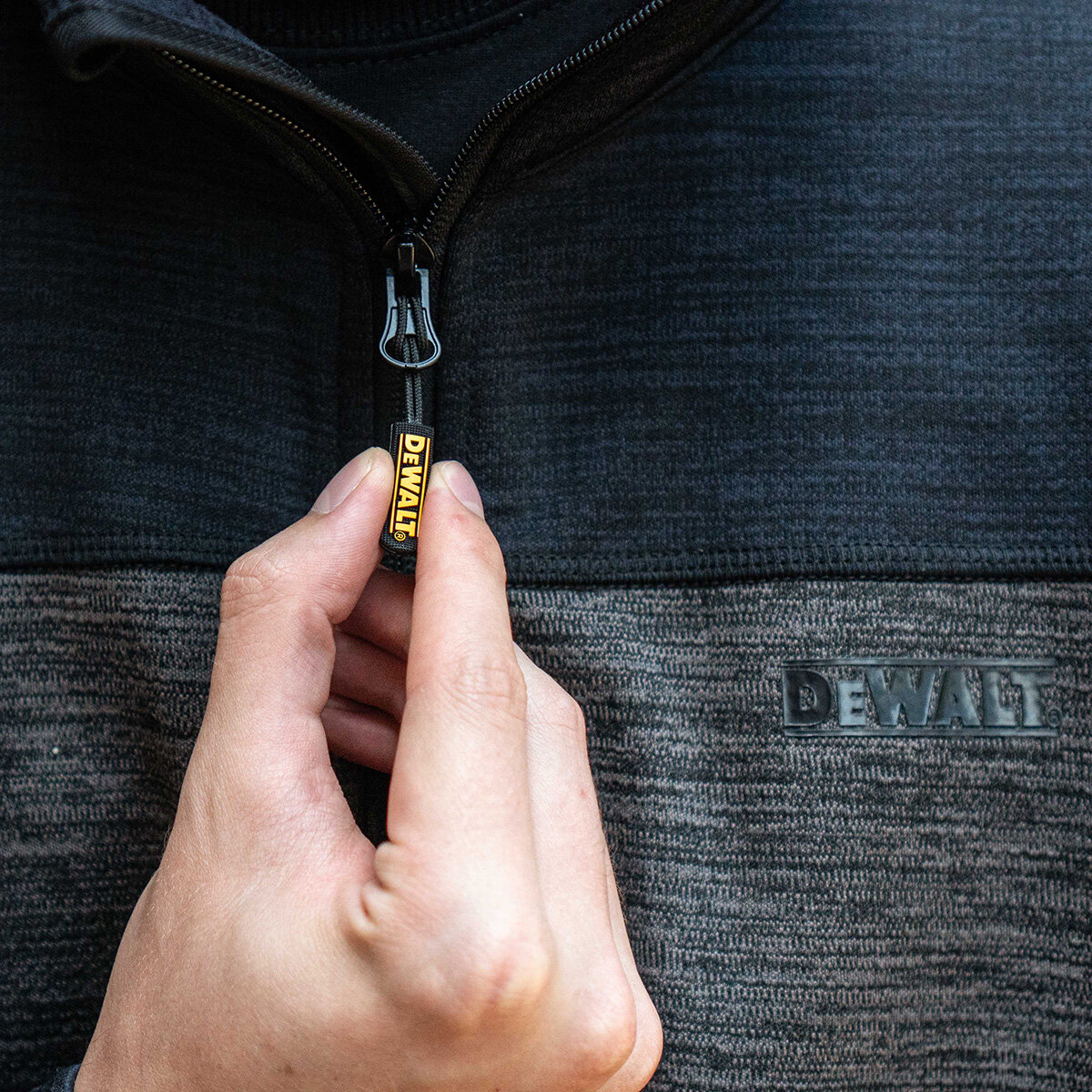 DeWalt Men's Andover 1/4 Zip in Grey