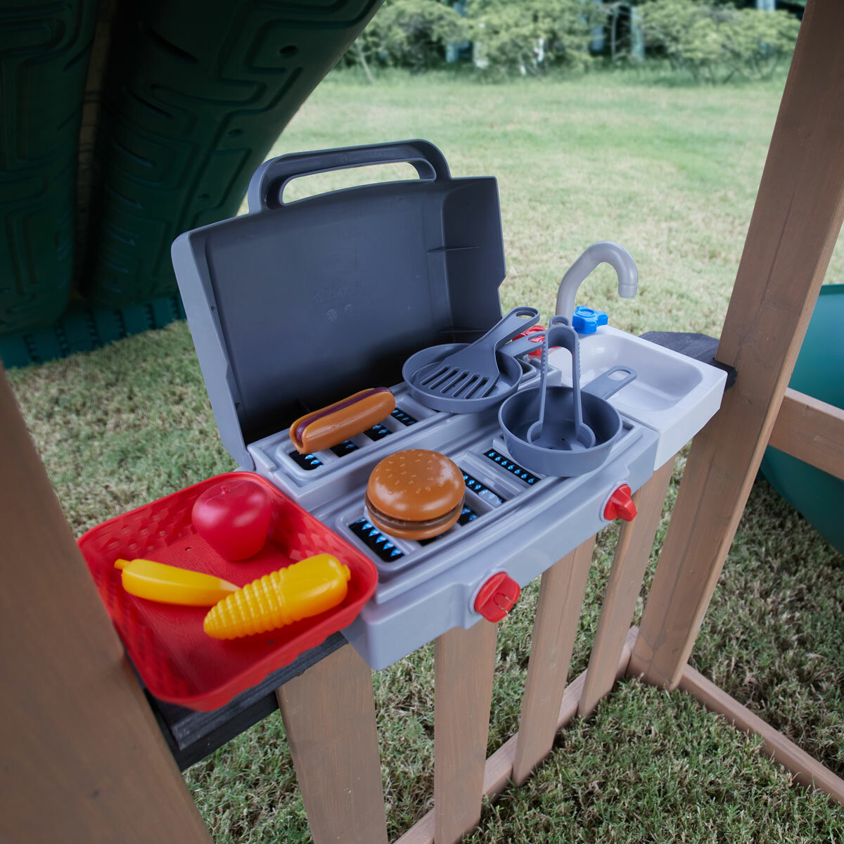 Lifestyle image of the kitchen area Lifestyle image of the kitchen area