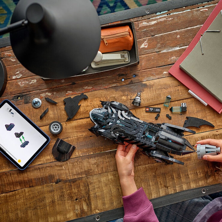 LEGO Super Heroes Batman Forever Batmobile - Model 76304 (12+ Years)