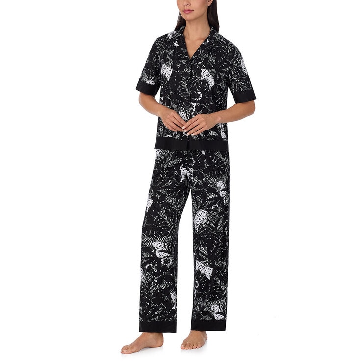Room Service Ladies Notch Collar Pyjama Set in Black