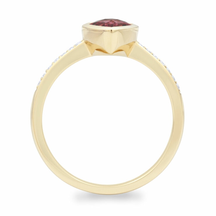 Pear Cut Garnet & 0.09ctw Diamond Ring, 18ct Yellow Gold Pear Cut Garnet & 0.09ctw Diamond Ring, 18ct Yellow Gold