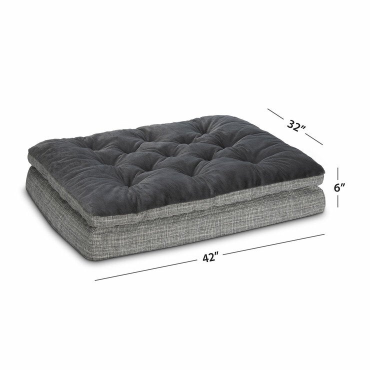 Kirkland Signature Pillow Top Gusseted Pet Bed, 32" x 42" (81.3 x 106.7cm) in 2 Options Kirkland Signature Pillow Top Gusseted Pet Bed, 32" x 42" (81.3 x 106.7cm) in 2 Options
