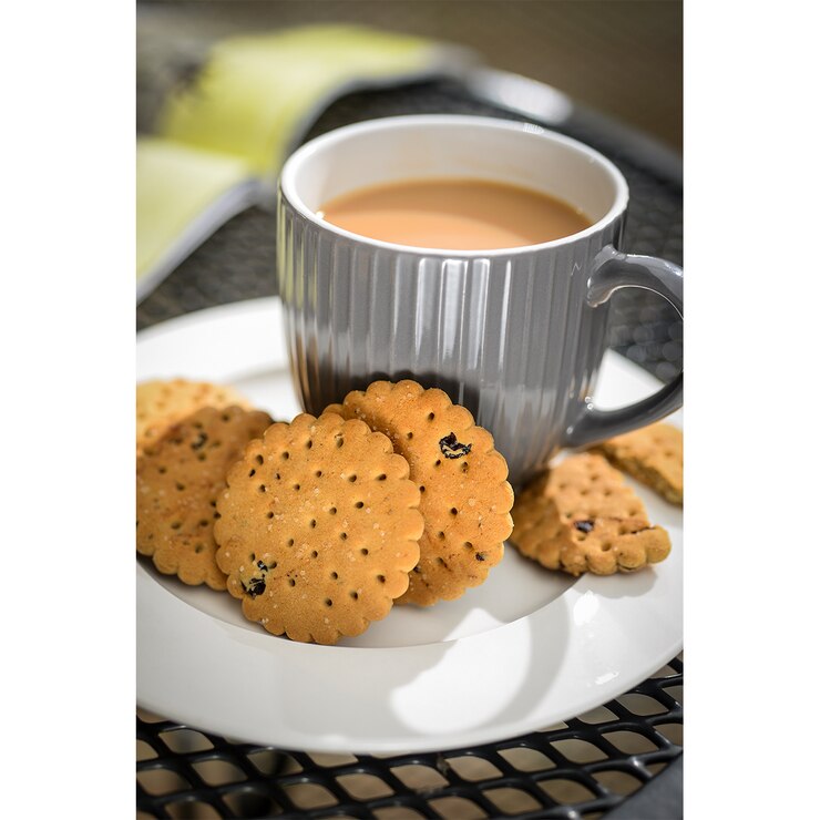 Hills Biscuits Big 8 Family Favourites, 2.2kg Costco UK