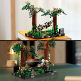 Buy LEGO Star Wars Endor Speeder Chase Diorama Feature2 Image at Costco.co.uk