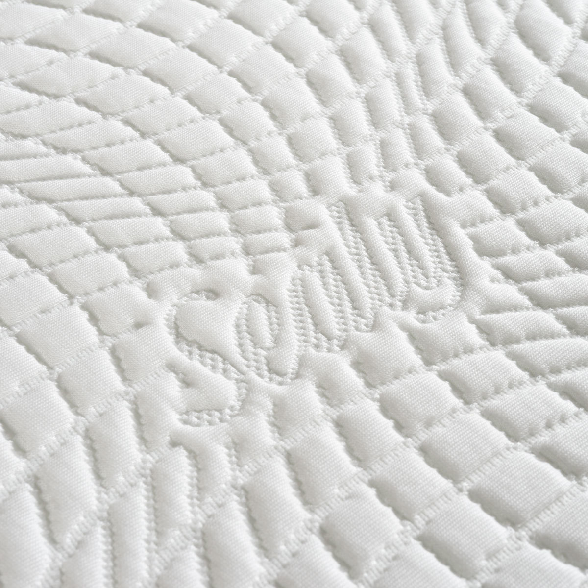 mattress detail of sealy logo