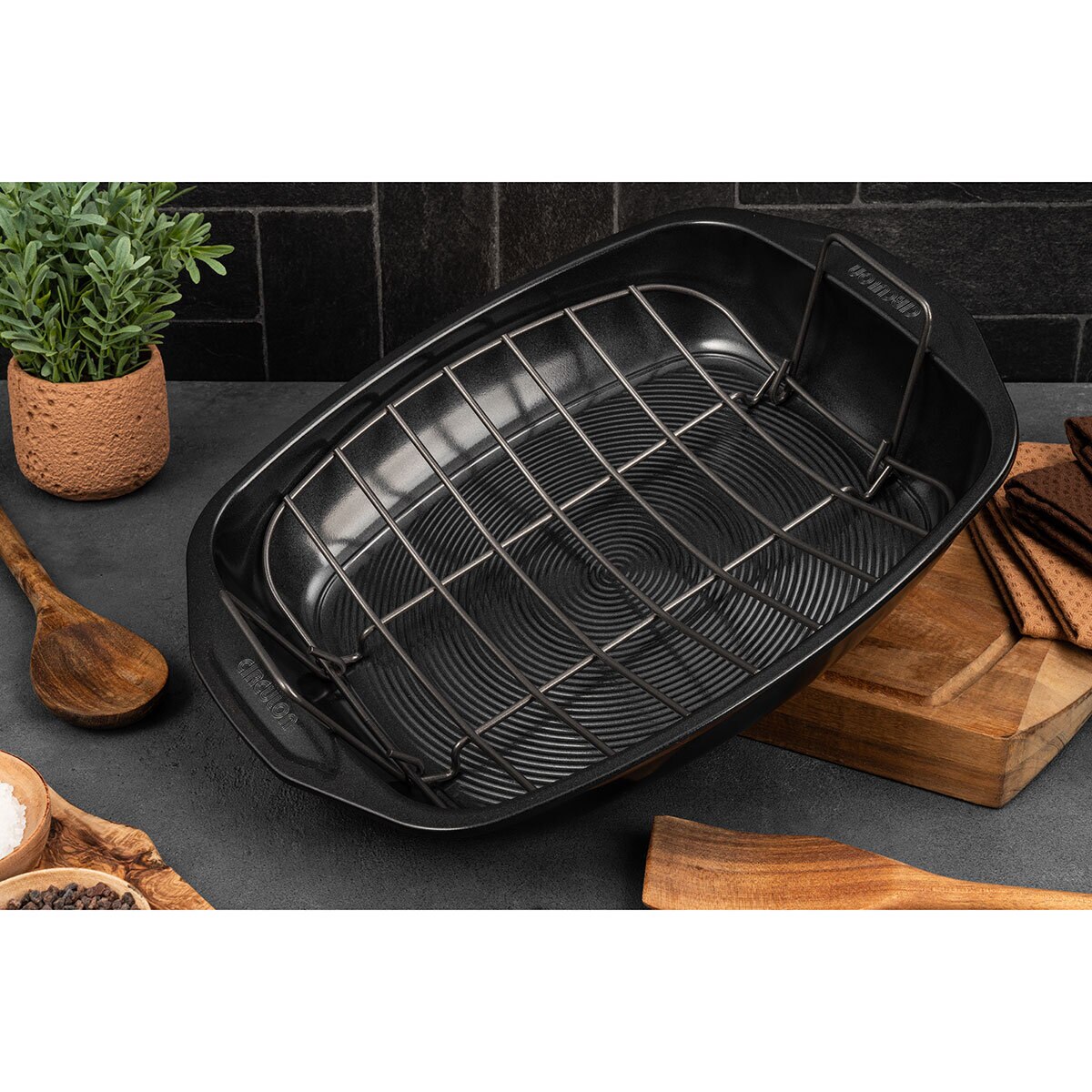 Circulon Ultimum Roaster and Rack