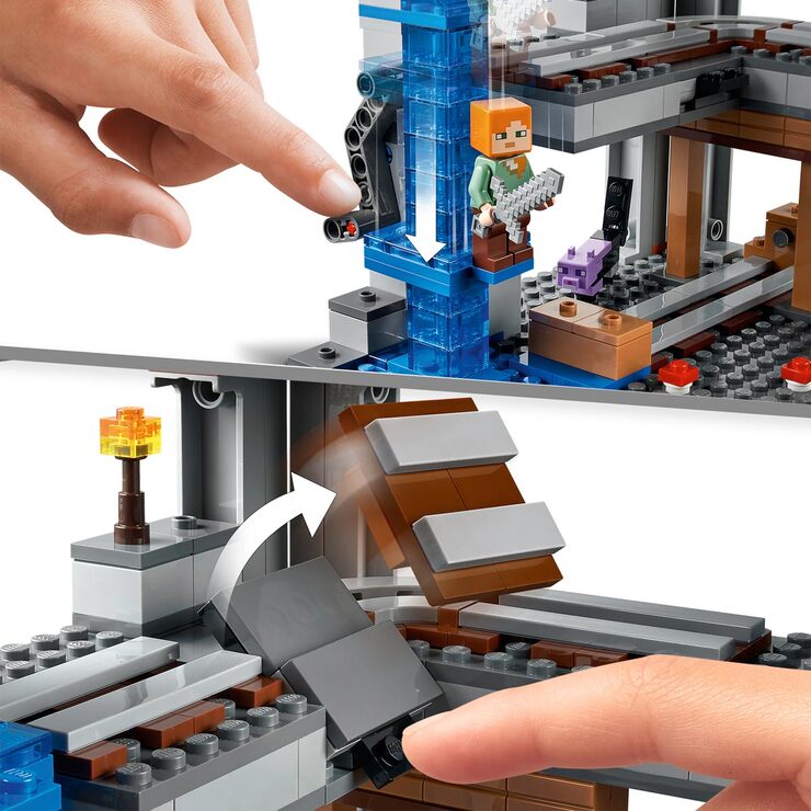 LEGO Minecraft The First Adventure - Model 21169 LEGO Minecraft The First Adventure - Model 21169